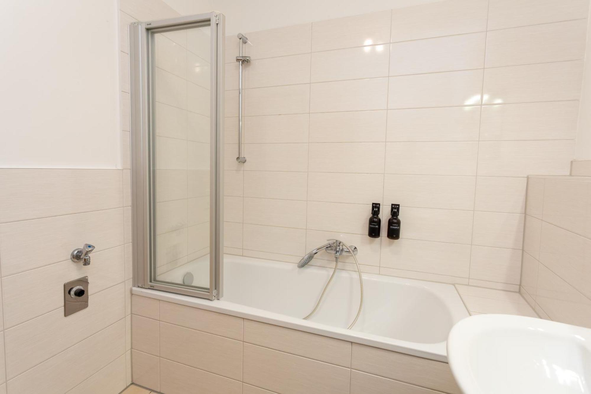 Fullhouse - Halle - R6 Apartments - Smarttv - Nespresso Zewnętrze zdjęcie